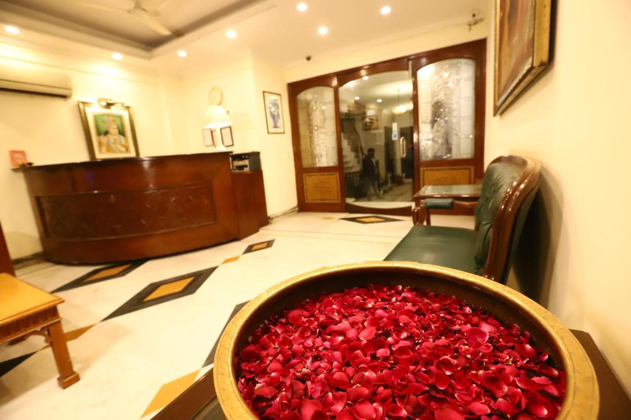 Hotel Ambica Palace Aiims New Delhi - Couple Friendly Local Id Accepted Exterior photo